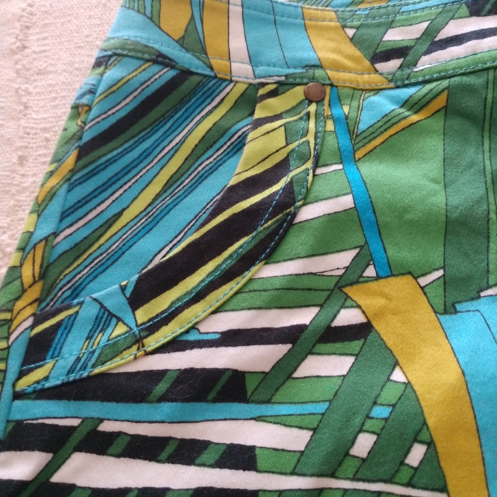 Cache Shorts - image 6